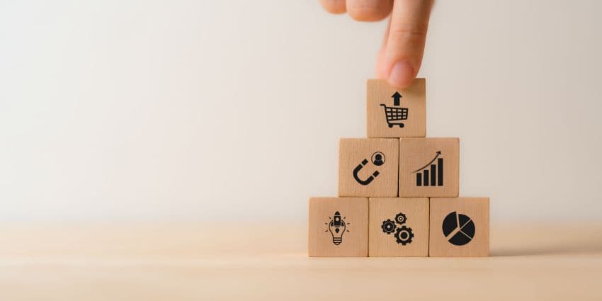 Mastering Upselling without Being Pushy: 10+ Techniques for Customer Loyalty