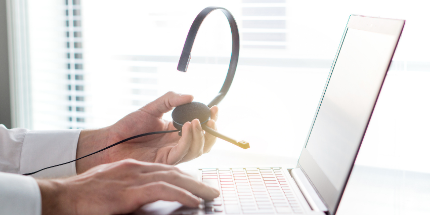 monaural vs binaural headsets contact centre