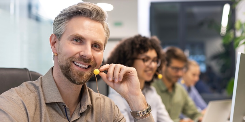 Calabrio’s Guide to Simplifying the Contact Center Agent Experience