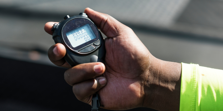 Waiting for a Human The Six Minute Gap in Service Connectivity 