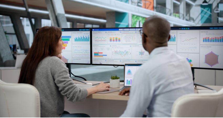 customer analytics dashboard cx ai 2026